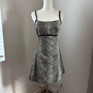 Leopard print mini dress (M)